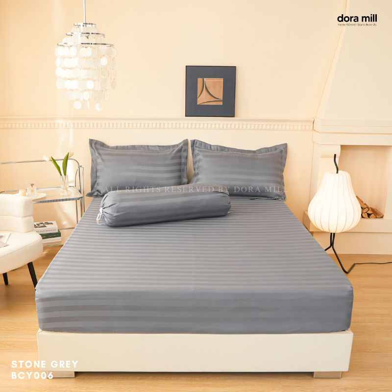 Set Tempat Tidur Koleksi Hotel Stripe 3cm dengan Sarung Bantal Sarung Kuilt dan Bolster oleh Dora Mill#BCY