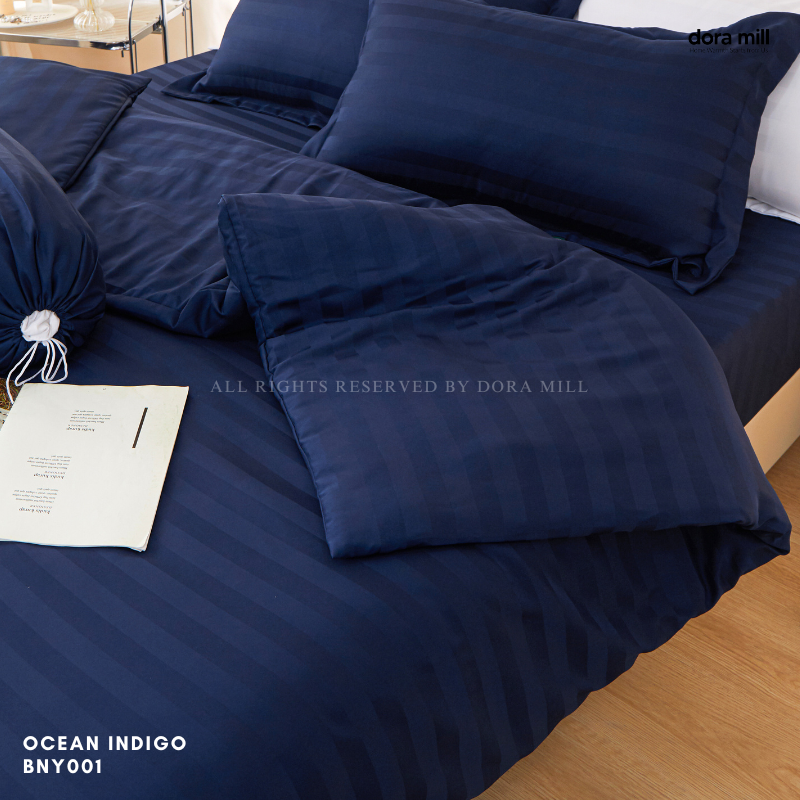 Set Tempat Tidur Koleksi Hotel Stripe 3cm dengan Sarung Bantal Sarung Kuilt dan Bolster oleh Dora Mill#BCY