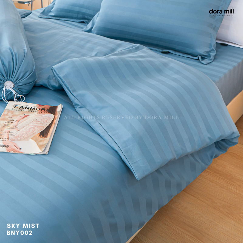 Set Tempat Tidur Koleksi Hotel Stripe 3cm dengan Sarung Bantal Sarung Kuilt dan Bolster oleh Dora Mill#BCY